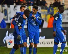 胜负难料，英超对决再掀激情风暴