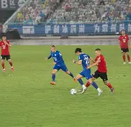 关于球员在重要赛事中创下历史新记录的信息