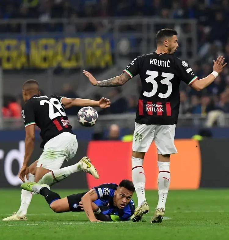 关于沃尔夫斯堡遭遇棋逢对手,主力中场状态下滑的信息 关于沃尔夫斯堡遭遇棋逢对手,主力中场状态下滑的信息