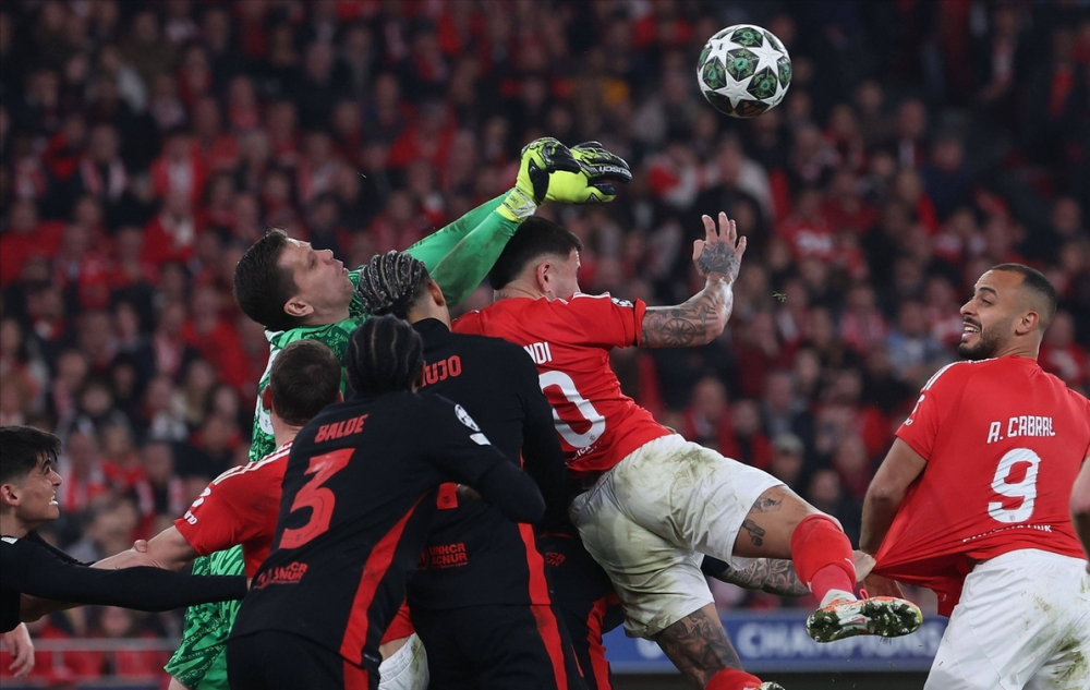 关于巴萨门神神扑力挽狂澜,力保不败的信息 关于巴萨门神神扑力挽狂澜,力保不败的信息