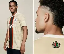 关于阿姆斯特丹之光客场逢敌,击败对手的信息 关于阿姆斯特丹之光客场逢敌,击败对手的信息